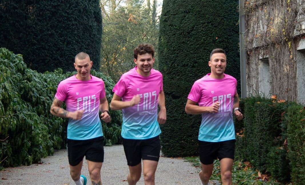 Sportshirt ontwerpen en bedrukken voor team Fris